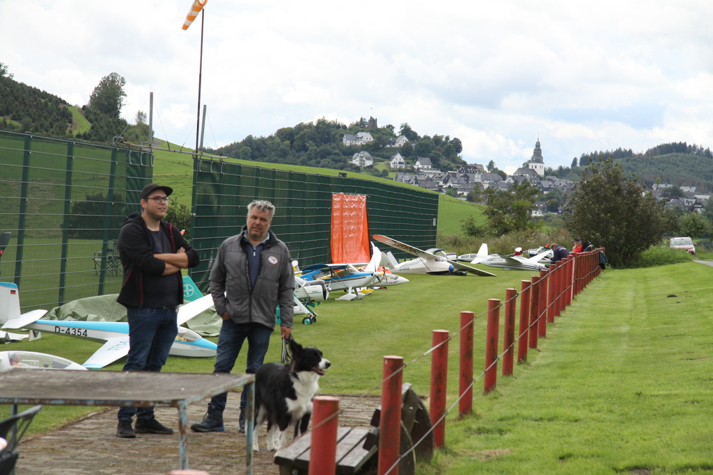Flightline mit Blick auf Eversberg